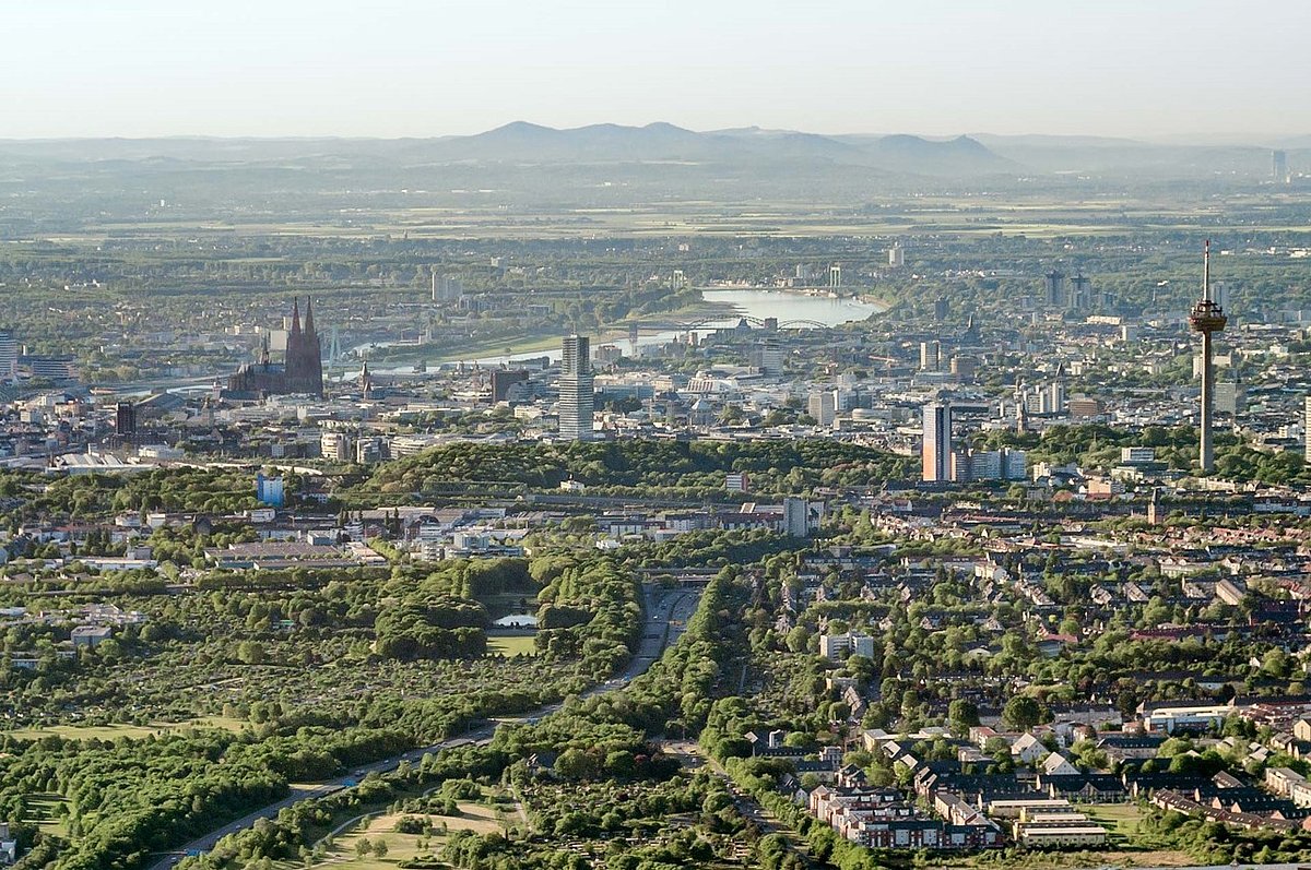 Luftbild, Blick über Köln in die Region